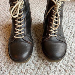 Fly London Ankle Boots Sz 9 (EU 40)